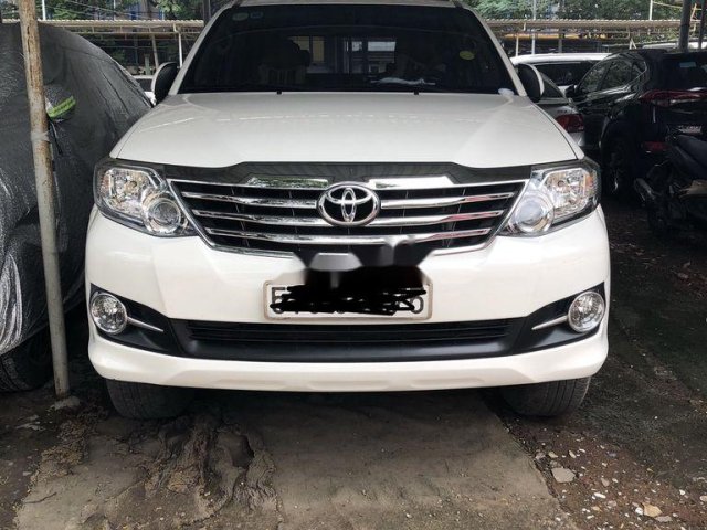 Cần bán lại xe Toyota Fortuner năm sản xuất 2015, xe  giá thấp, còn mới0