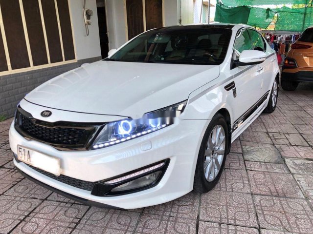 Cần bán gấp Kia Optima 2.0AT năm sản xuất 2012, xe nhập giá cạnh tranh0