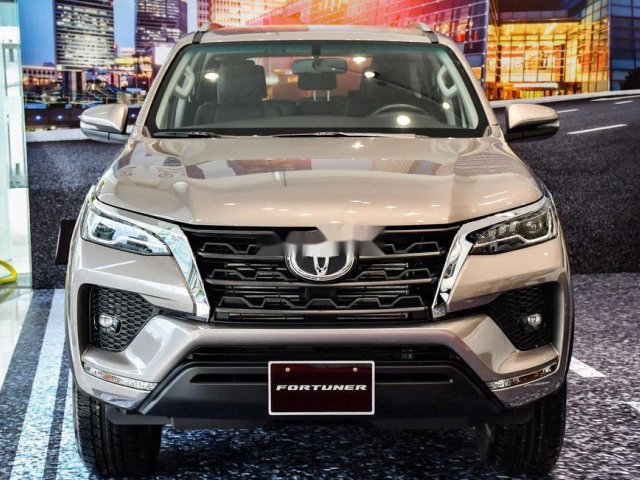 Cần bán Toyota Fortuner 2.4G MT năm 2020, giao nhanh toàn quốc