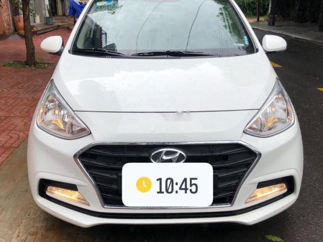 Bán gấp chiếc Hyundai Grand i10 năm sản xuất 2018, xe giá thấp, động cơ ổn định 0