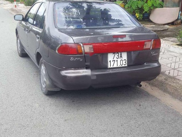 Cần bán lại xe Nissan Sunny đời 19970