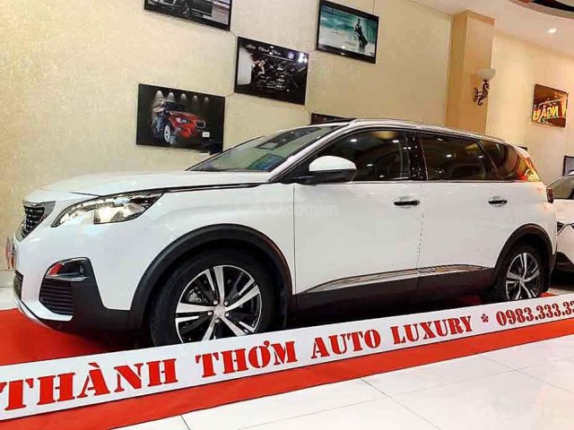 Bán Peugeot 5008 đời 2019, màu trắng