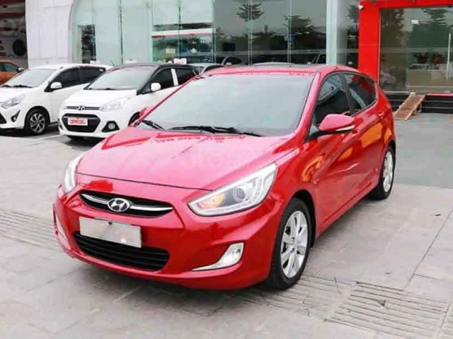 Cần bán lại xe Hyundai Accent Blue năm sản xuất 2015, màu đỏ, nhập khẩu Hàn Quốc chính chủ giá cạnh tranh0