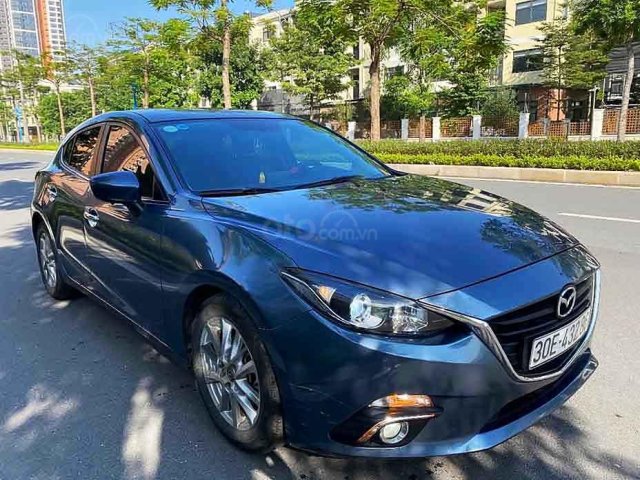 Cần bán xe Mazda 3 1.5AT đời 2016, màu xanh lam chính chủ0