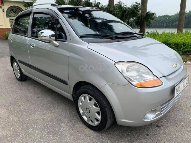 Cần bán nhanh với giá thấp chiếc Chevrolet Spark đời 2011, xe giá thấp, động cơ ổn định0