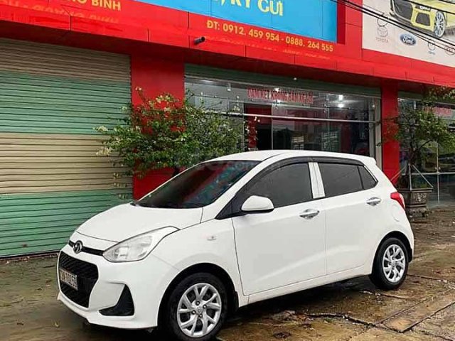 Bán Hyundai Grand i10 2018, màu trắng, nhập khẩu