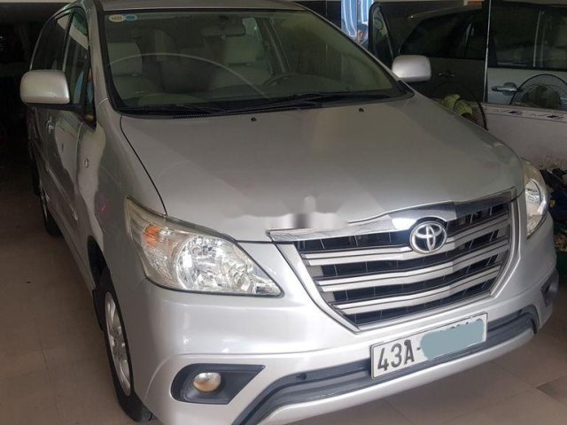 Cần bán xe Toyota Innova năm sản xuất 2014, màu bạc số sàn, giá 395tr