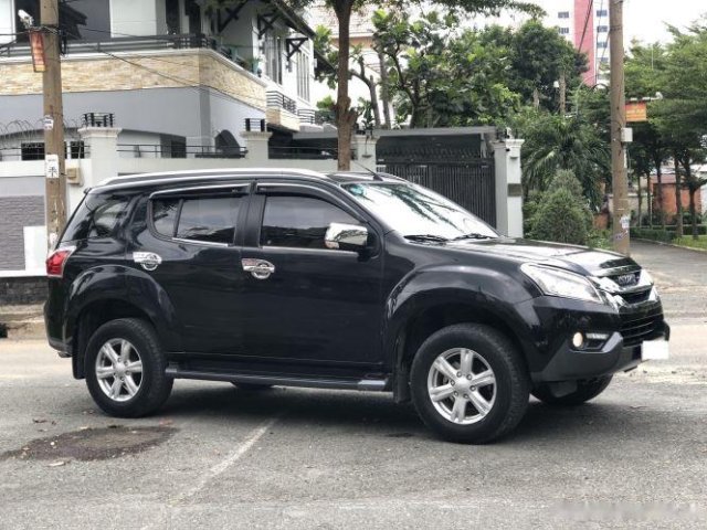 Bán Isuzu mu-X đời 2018, màu đen, nhập khẩu nguyên chiếc0