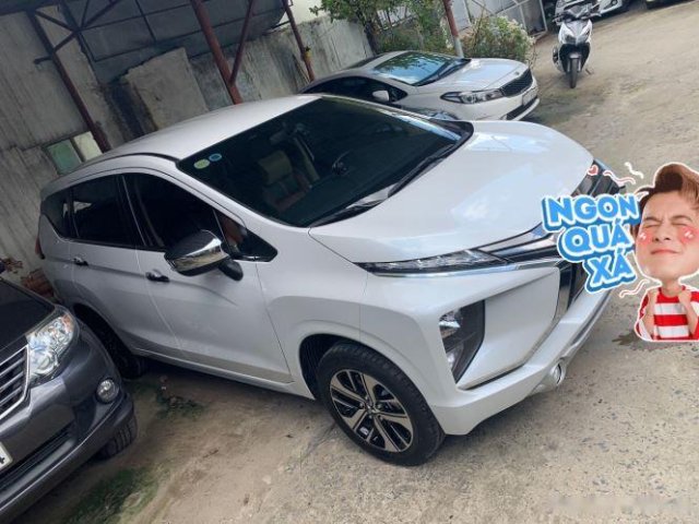 Bán xe Mitsubishi Xpander 1.5 AT sản xuất năm 2019, màu trắng, nhập khẩu 0