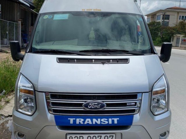 Cần bán lại xe Ford Transit Luxury bản cao cấp sản xuất 2015, xe nhập