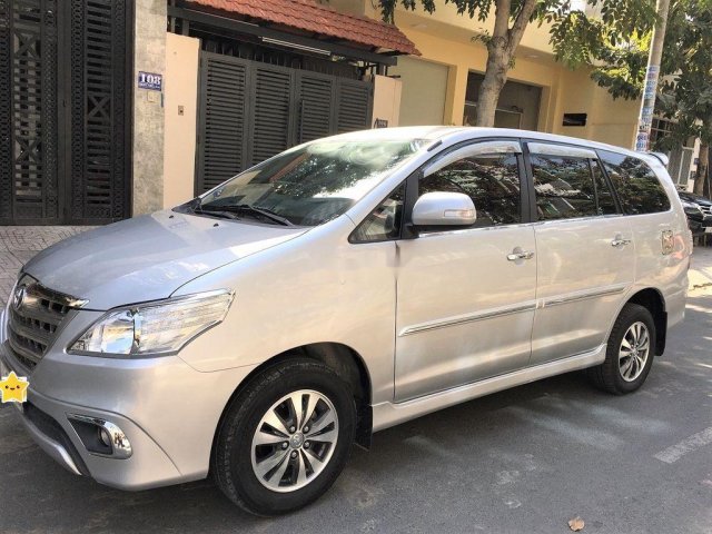 Cần bán gấp Toyota Innova đời 2014, màu bạc, số sàn 0