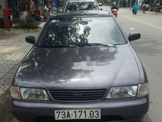 Cần bán xe Nissan Sunny sản xuất 1997, xe nhập, giá tốt0