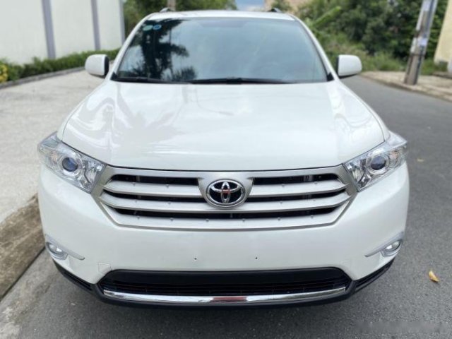 Bán Toyota Highlander năm 2011, màu trắng còn mới