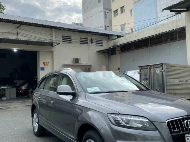 Bán Audi Q7 năm sản xuất 2017, màu xám, nhập khẩu