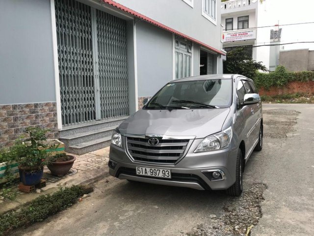 Bán xe Toyota Innova E sản xuất 2014, màu bạc, 380 triệu0