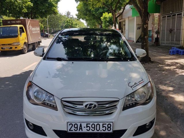 Bán lại xe Hyundai Avante 2012, màu trắng, nhập khẩu số tự động0