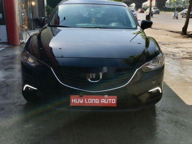 Cần bán xe Mazda 6 sản xuất năm 2015, màu đen