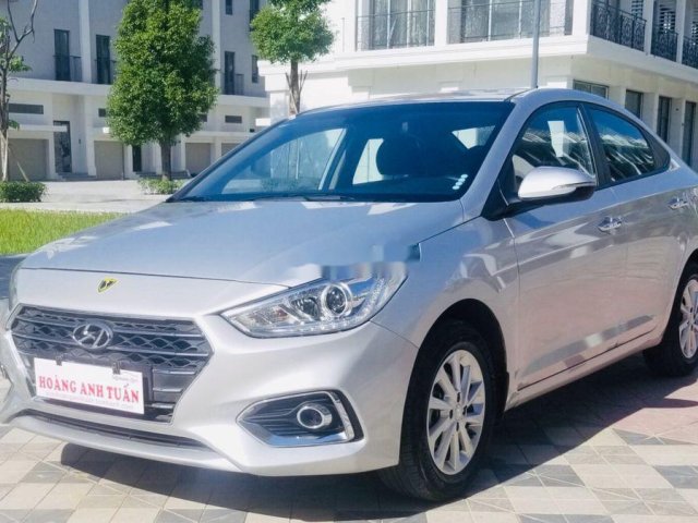 Bán gấp chiếc Hyundai Accent sản xuất năm 2019, giá tốt, chính chủ sử dụng0