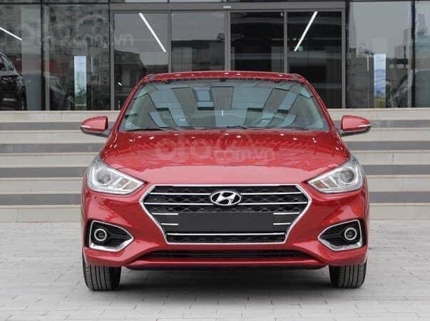 Bán xe Hyundai Accent 2020, màu đỏ