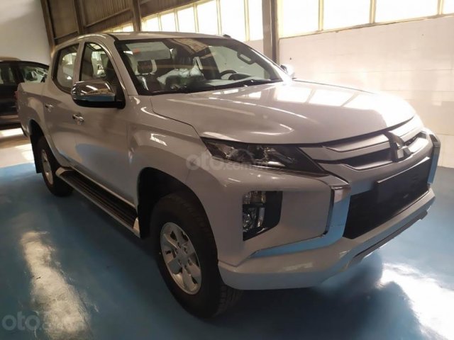 Cần bán Mitsubishi Triton đời 2020, màu trắng, nhập khẩu, giá tốt
