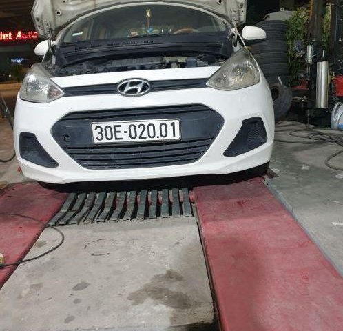 Bán Hyundai Grand i10 đời 2016, màu trắng, nhập khẩu nguyên chiếc