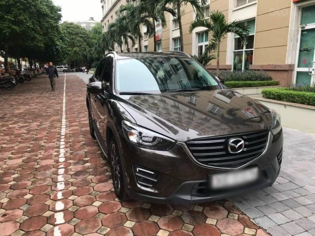 Cần bán xe Mazda CX5 đời 2017, màu xám nâu0