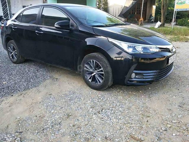 Bán xe Toyota Corolla Altis 1.8G AT năm 2018, màu đen, giá tốt0