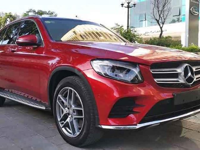 Cần bán xe Mercedes GLC-Class năm 2018, màu đỏ còn mới