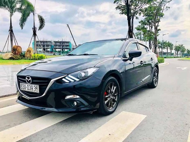 Cần bán lại xe Mazda 3 năm 2015, màu xanh lam còn mới0