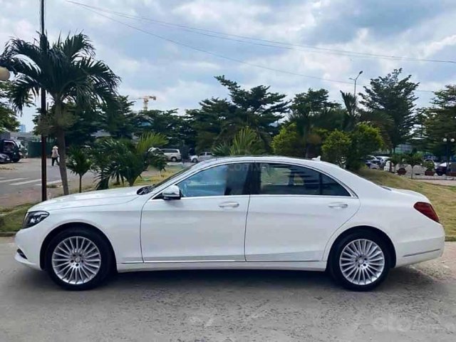 Cần bán Mercedes S class năm sản xuất 2016, màu trắng, nhập khẩu còn mới