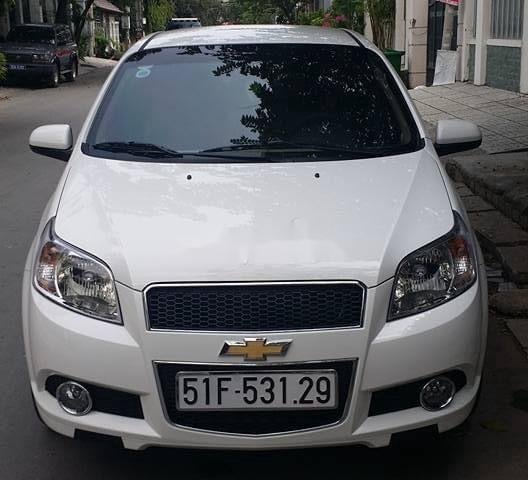 Bán nhanh xe Chevrolet Aveo sản xuất năm 2015, xe nhập còn mới0