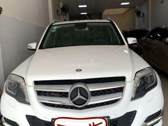 Cần bán gấp Mercedes GLK Class năm 2014 còn mới giá cạnh tranh0