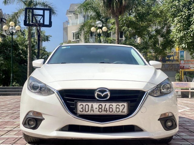 Cần bán gấp chiếc Mazda 3 sản xuất năm 2015, xe một đời chủ giá mềm0