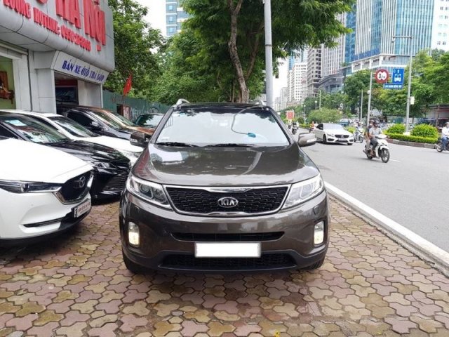 Bán xe Kia Sorento còn mới, giá 750tr0