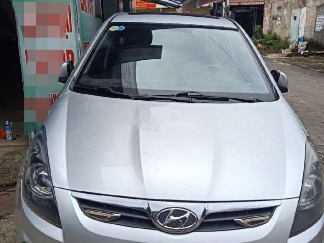 Bán Hyundai i20 sản xuất 2010, màu bạc, xe nhập, 282 triệu0