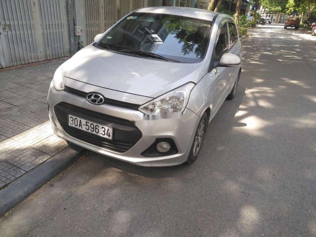 Cần bán gấp Hyundai Grand i10 đời 2014, màu bạc, xe nhập, 233tr