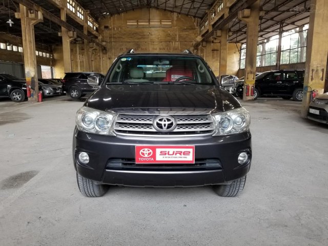 Cần bán xe Toyota Fortuner 2.7V 4x4AT 2010 màu xám gia đình HCM đi 175k - xe cũ chính hãng Toyota Sure