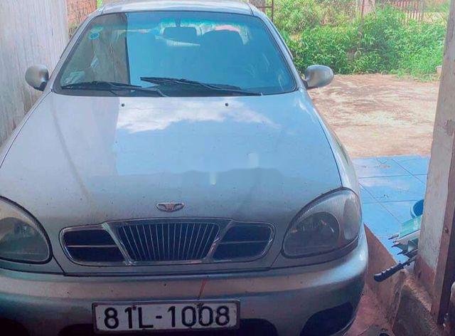 Cần bán lại chiếc Daewoo Lanos năm 2002, nhập khẩu nguyên chiếc, giá thấp