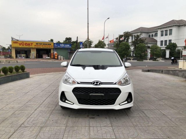 Bán Hyundai Grand i10 năm 2019, màu trắng0