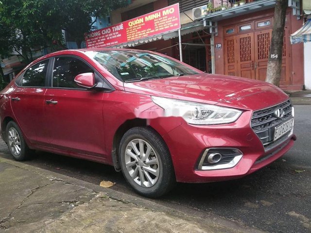 Cần bán xe Hyundai Accent đời 2018, màu đỏ số sàn0