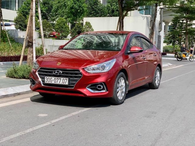 Bán xe Hyundai Accent SX 2018, màu đỏ