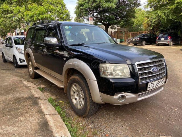 Bán lại chiếc chiếc Ford Everest 2008, số tự động, máy dầu 2.5, xe còn mới, chính chủ sử dụng0