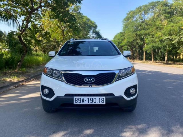 Cần bán lại với giá thấp chiếc Kia Sorento 2013 2.4 AT máy xăng, xe giá thấp, một đời chủ sử dụng