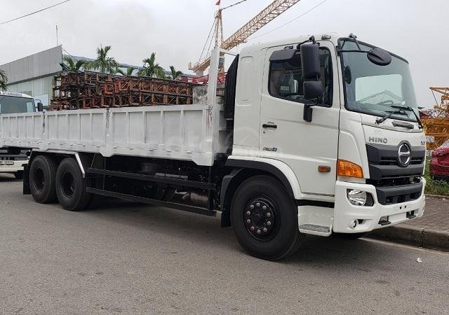 Xe tải Hino 15 tấn thùng lửng