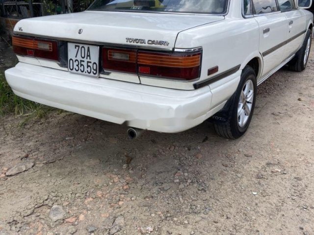 Bán Toyota Camry đời 1988, màu trắng, xe nhập