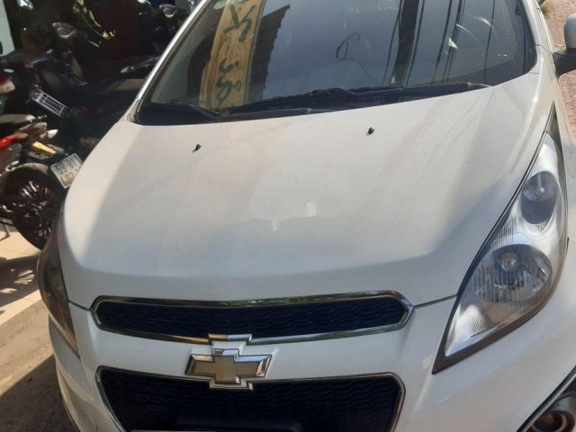 Chính chủ bán Chevrolet Spark đời 2015, màu trắng, giá chỉ 209 triệu
