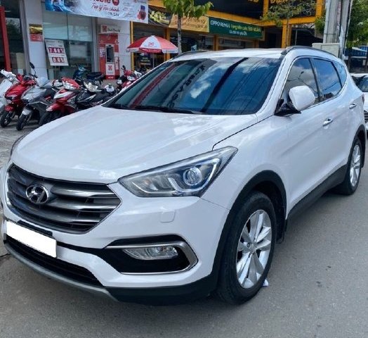 Bán gấp chiếc Hyundai Santa Fe năm sản xuất 2019, xe còn mới, giá ưu đãi0