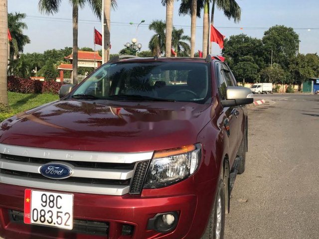 Cần bán Ford Ranger năm sản xuất 2015, màu đỏ, xe nhập số sàn, giá 425tr