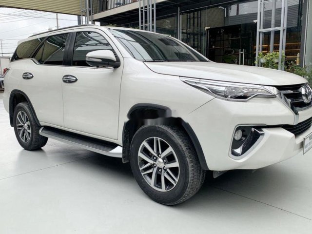 Cần bán Toyota Fortuner 2017, màu trắng, nhập khẩu nguyên chiếc0