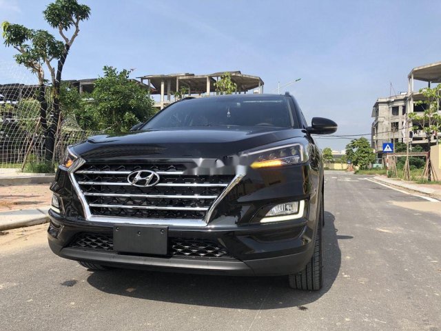 Bán xe Hyundai Tucson sản xuất năm 2020, màu đen, 850tr0